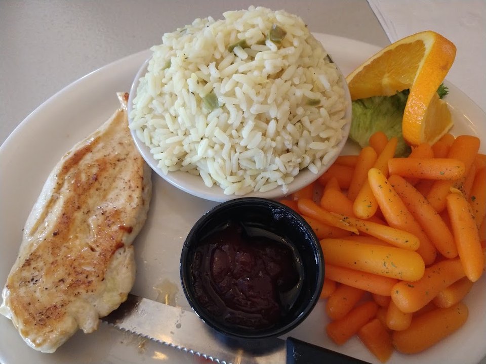 Senior Grilled Chicken Dinner